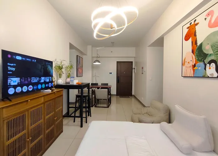 2br Spacious With Free Pool, View & Gym Access ,near Moa, Okada & Airport Apartamento Manila