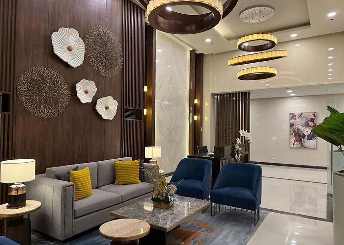 Apartamento 2br Spacious With Free Pool, View & Gym Access ,near Moa, Okada & Airport *